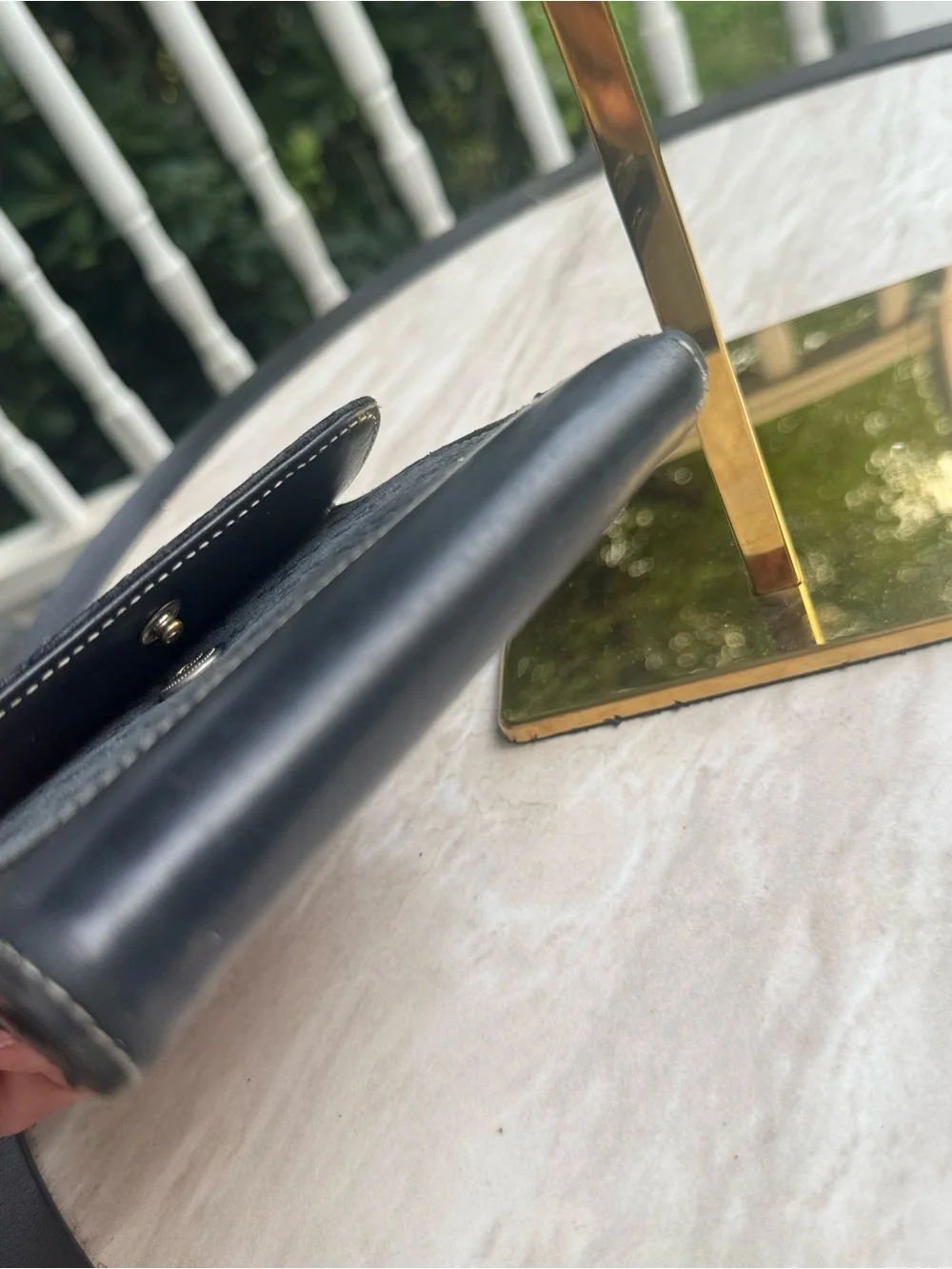 Dooney & Bourke Black Leather Card Wallet with Contrast Stitching